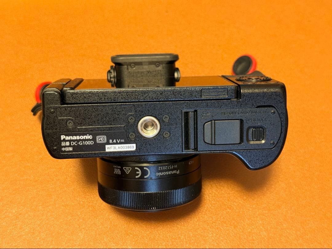 LUMIX DC-G100DV デジタルカメラ 本体と付属品