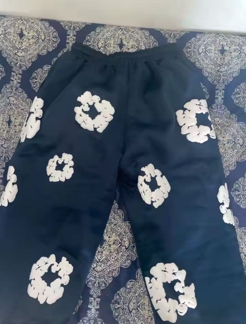 DENIM TEARS ブラックフラワープリントセット S