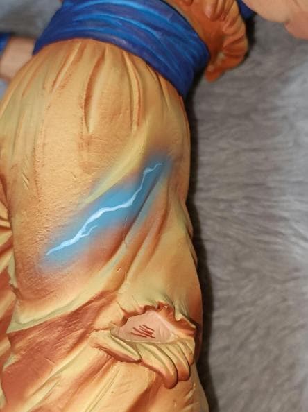 ドラゴンボール 孫悟空 超サイヤ人2 フィギュア改造 リペイント2D