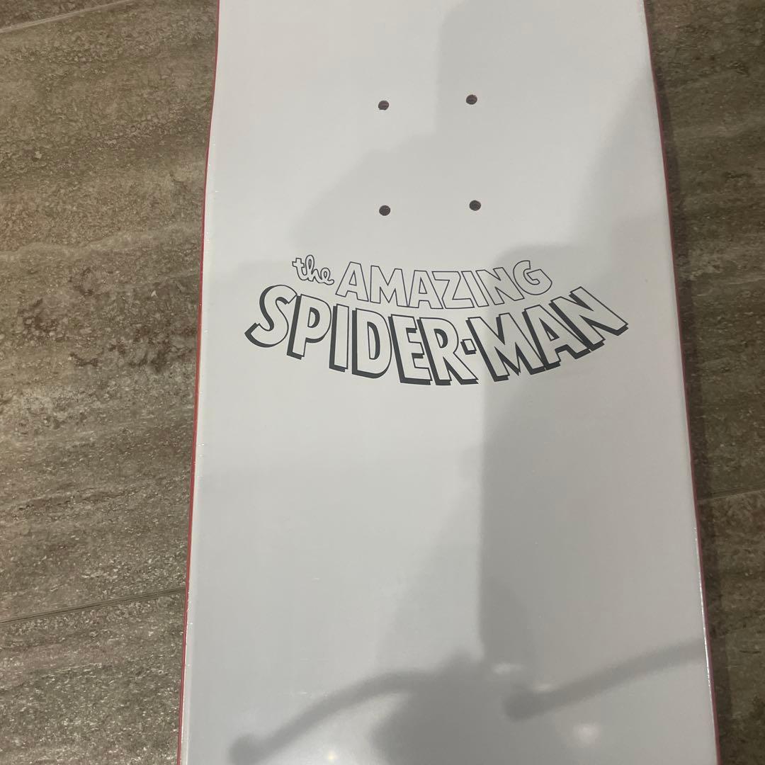 スパイダーマン スケートボードデッキ HUF