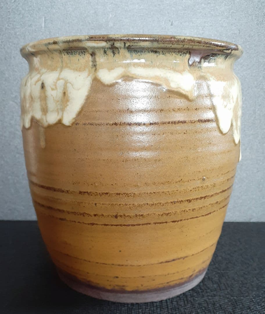 【国指定伝統工芸品】熊本県【小袋焼】藁灰釉　黄釉　花入れ　水草入れ　メダカ入れ