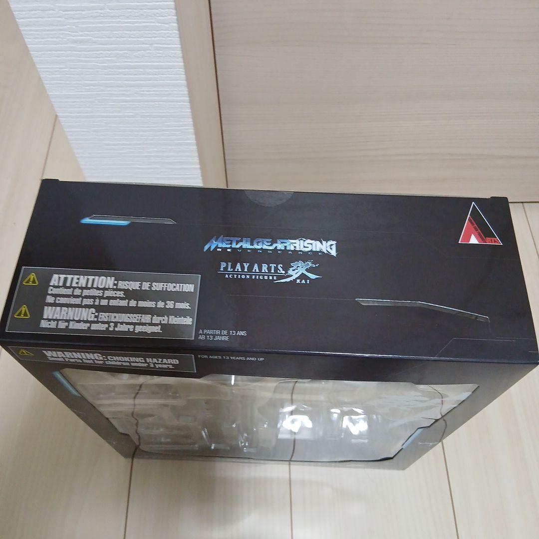 未開封　メタルギアライジング　フィギュア　プレイアーツ改　雷電