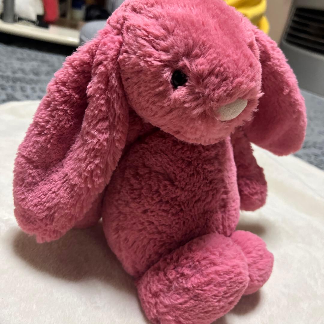  Medium Bashful Cerise Bunny 廃盤