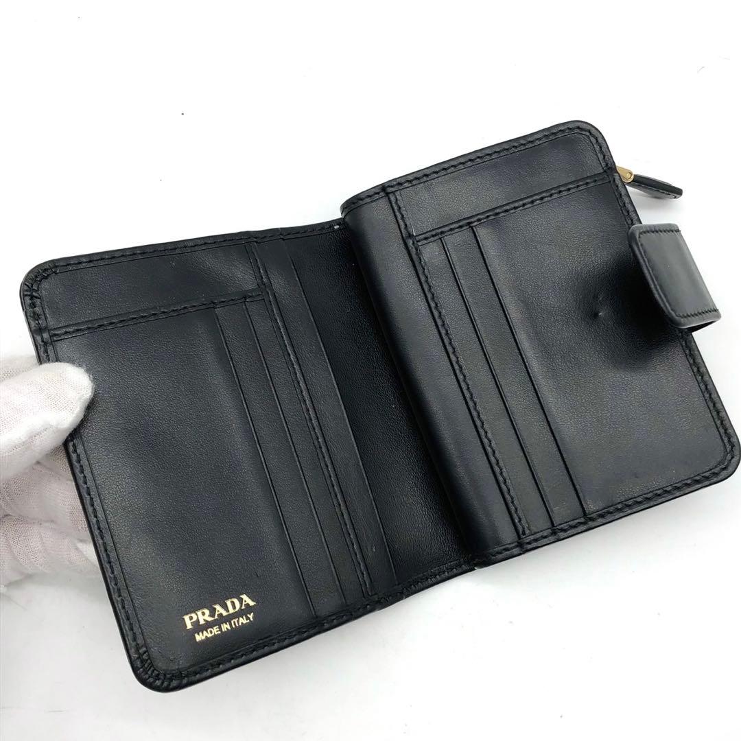 ✨極美品✨プラダ 二つ折り財布 三角ロゴ ゴールド金具 ソフトカーフ レザー 黒