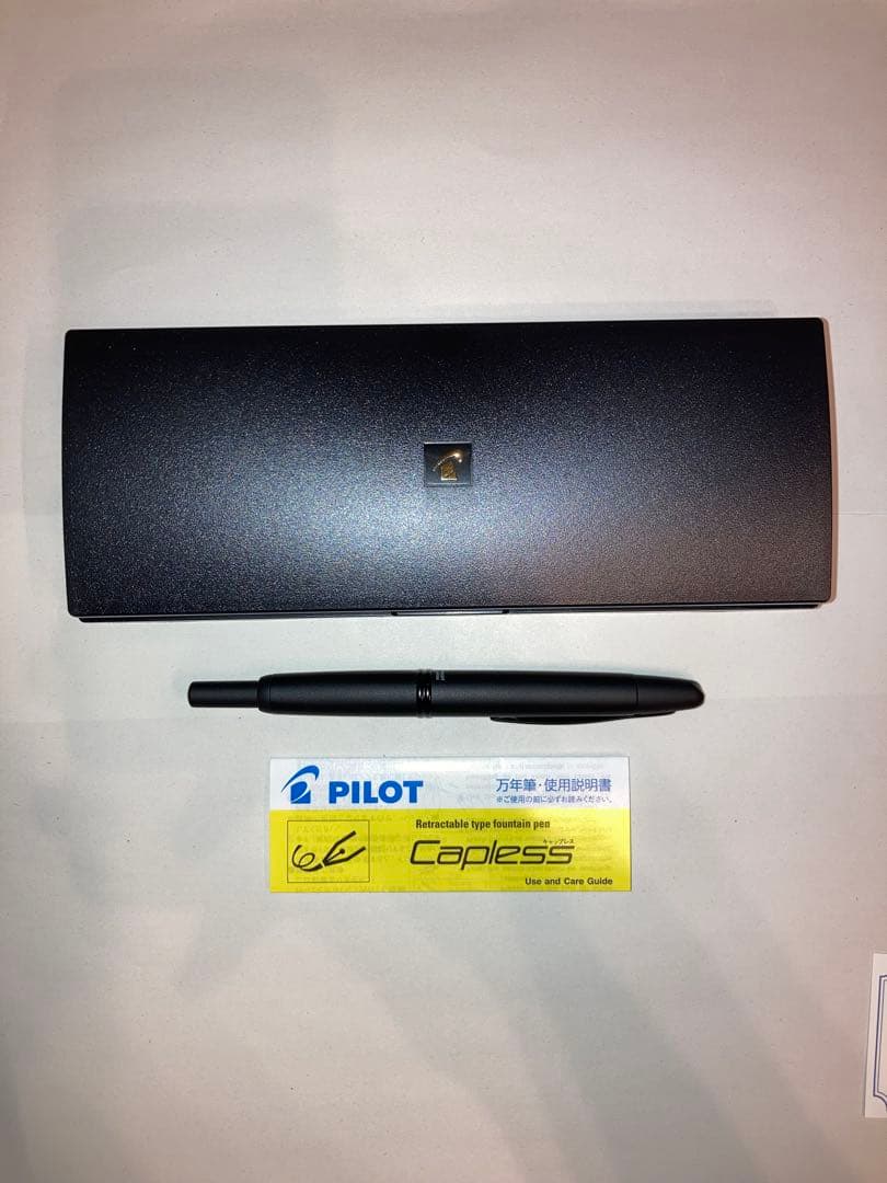 PILOT キャップレス 万年筆 ブラック ニブ（ペン先）M