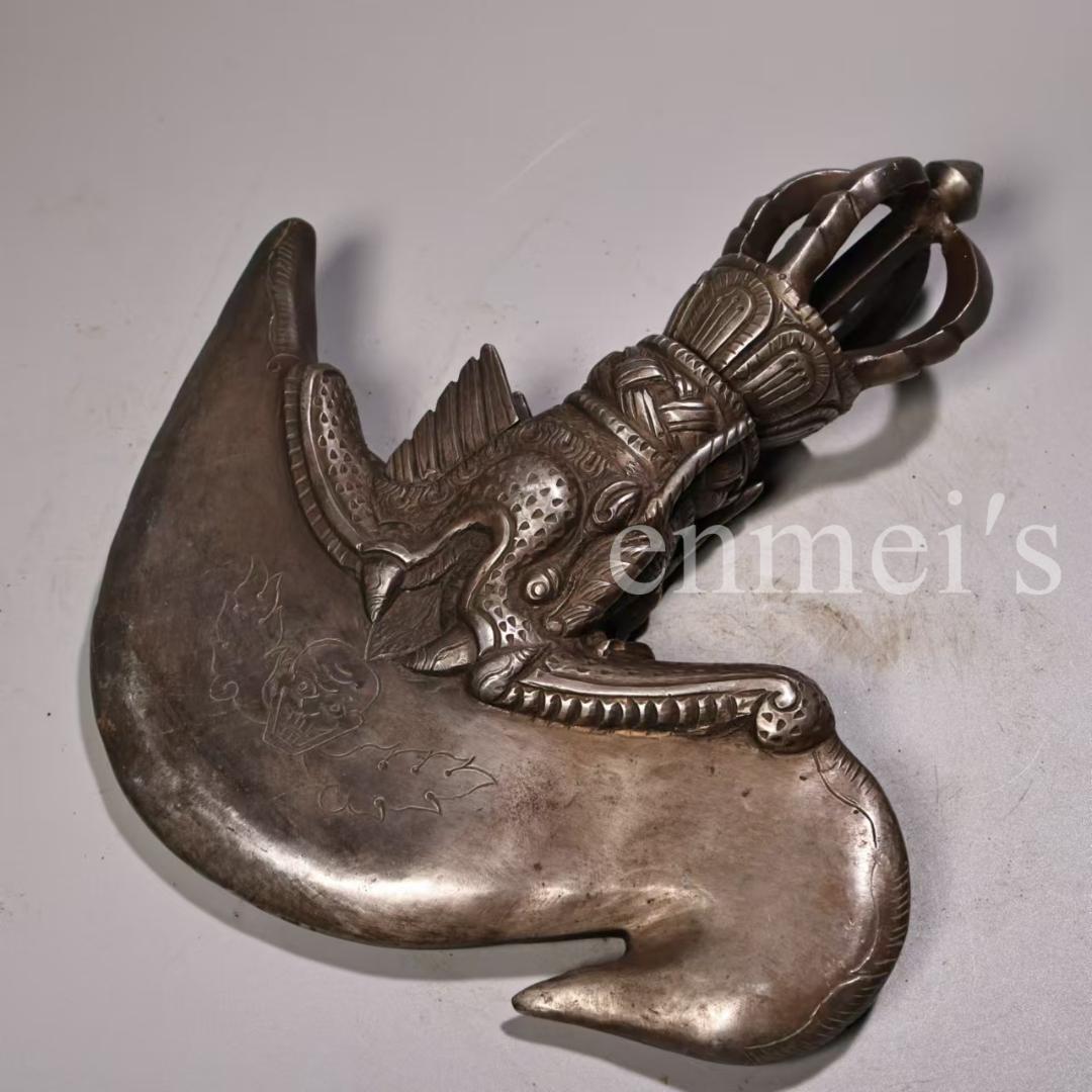 中国古美術・蔵伝工芸・旧チベット収寒鉄刻金剛降魔斧・文房置物・鎮宅辟邪・風水