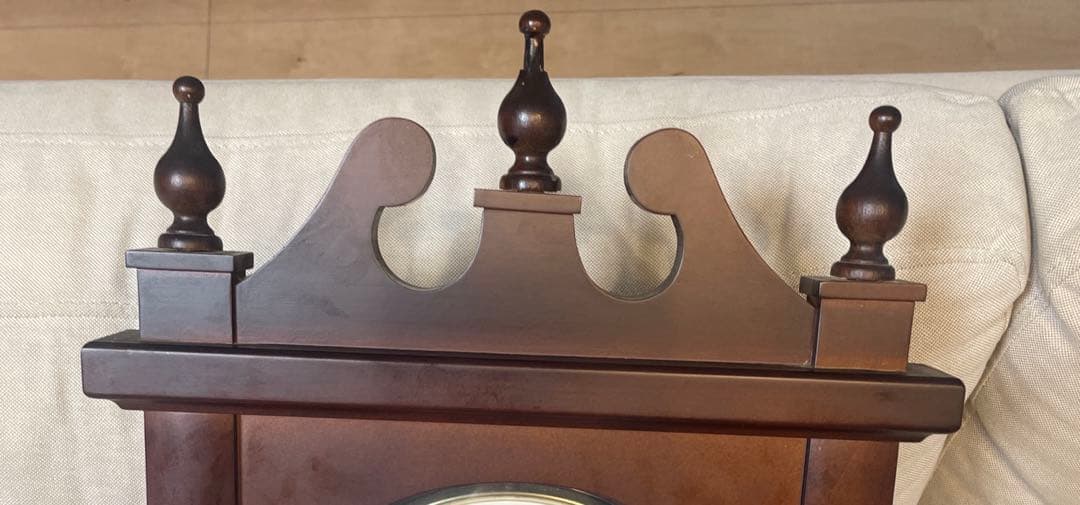 【完動品】　ボンボン時計　電池式　からくり時計　動作確認済み　4mj807