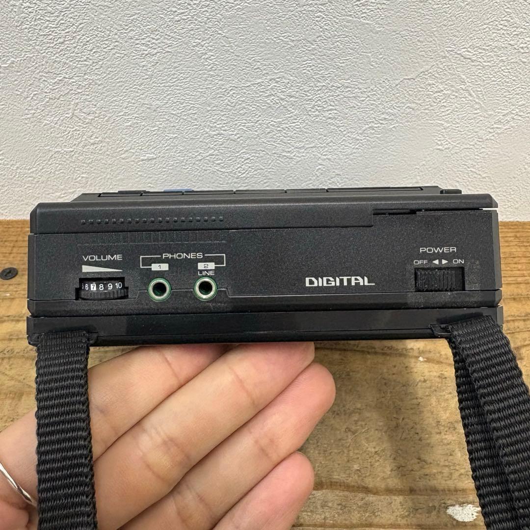 【動作未確認】 KENWOOD DPC-7 ポータブル　CDプレーヤー