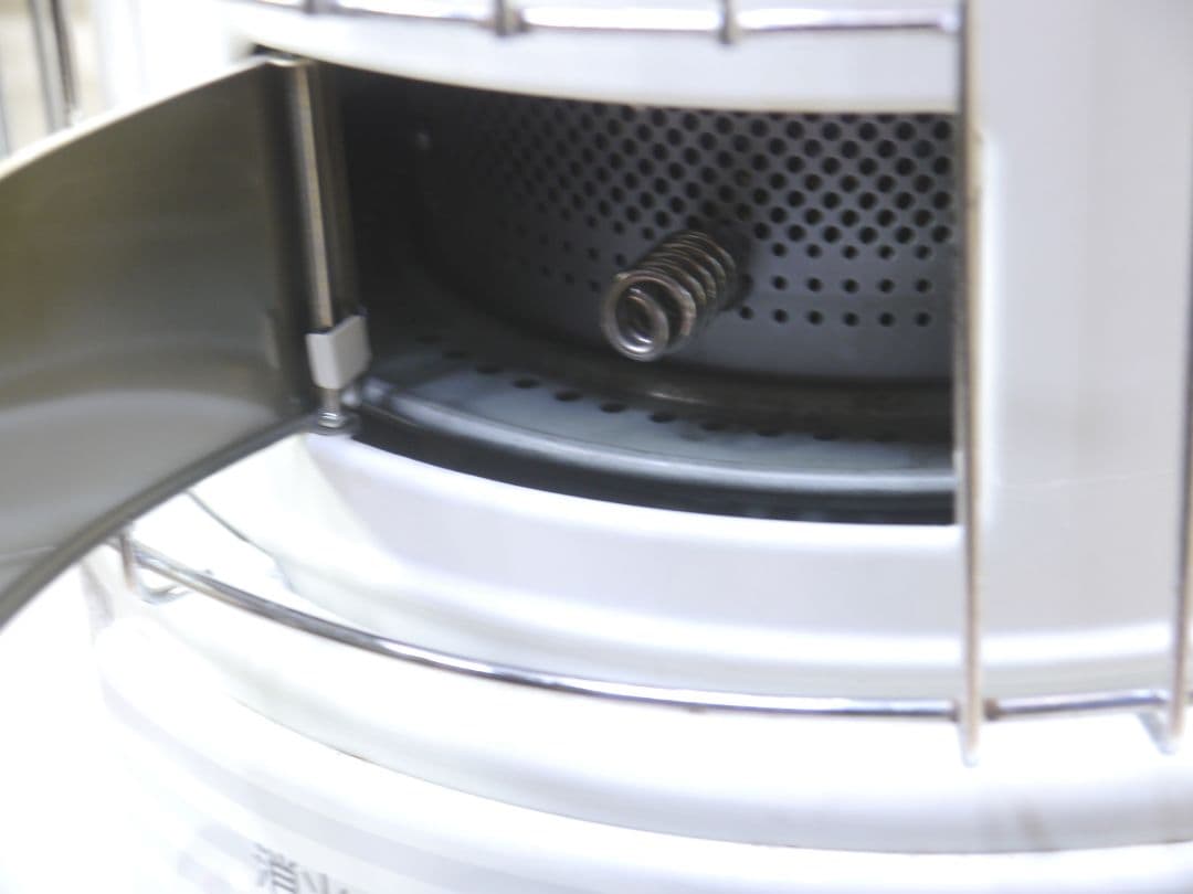 ◆極美品★２０１４年❤コロナ　ホワイト 石油ストーブ 安全ガード付き