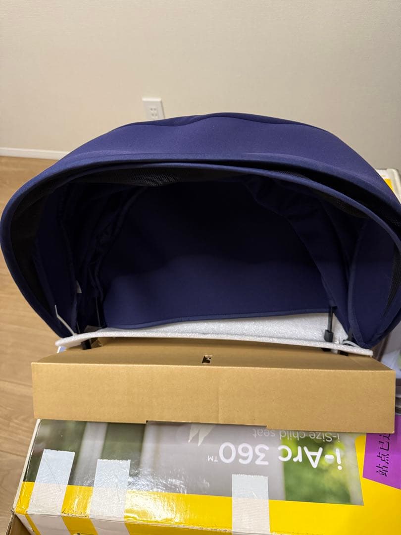 新品未使用　Joie チャイルドシート アイ・アーク360°キャノピー付ネイビー