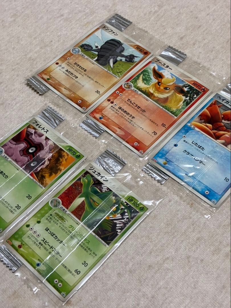 ち*り様 【未開封プロモ】 ポケカヘイガニ ドンファン ブースター フォレトス