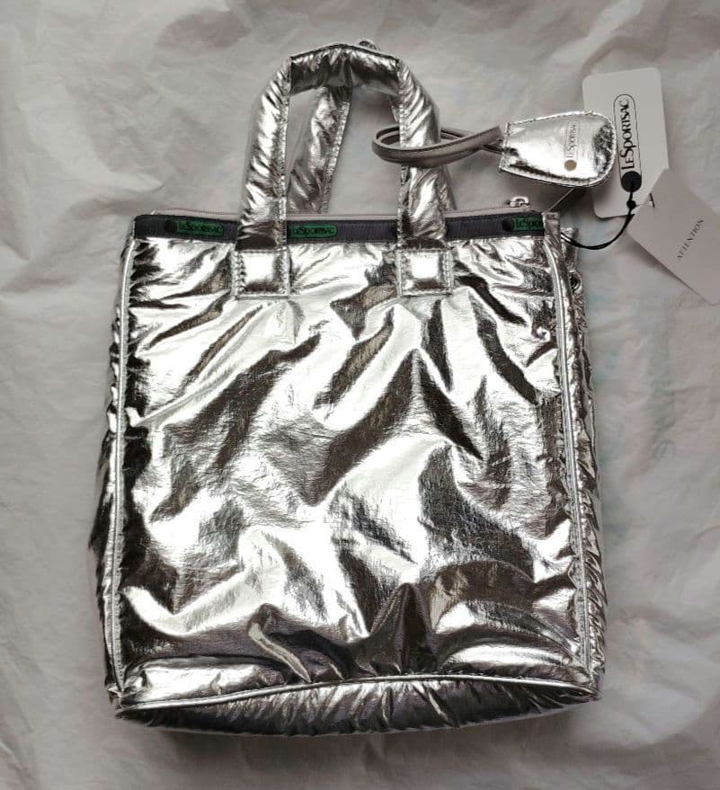 メタリックシルバーショルダーバッグ