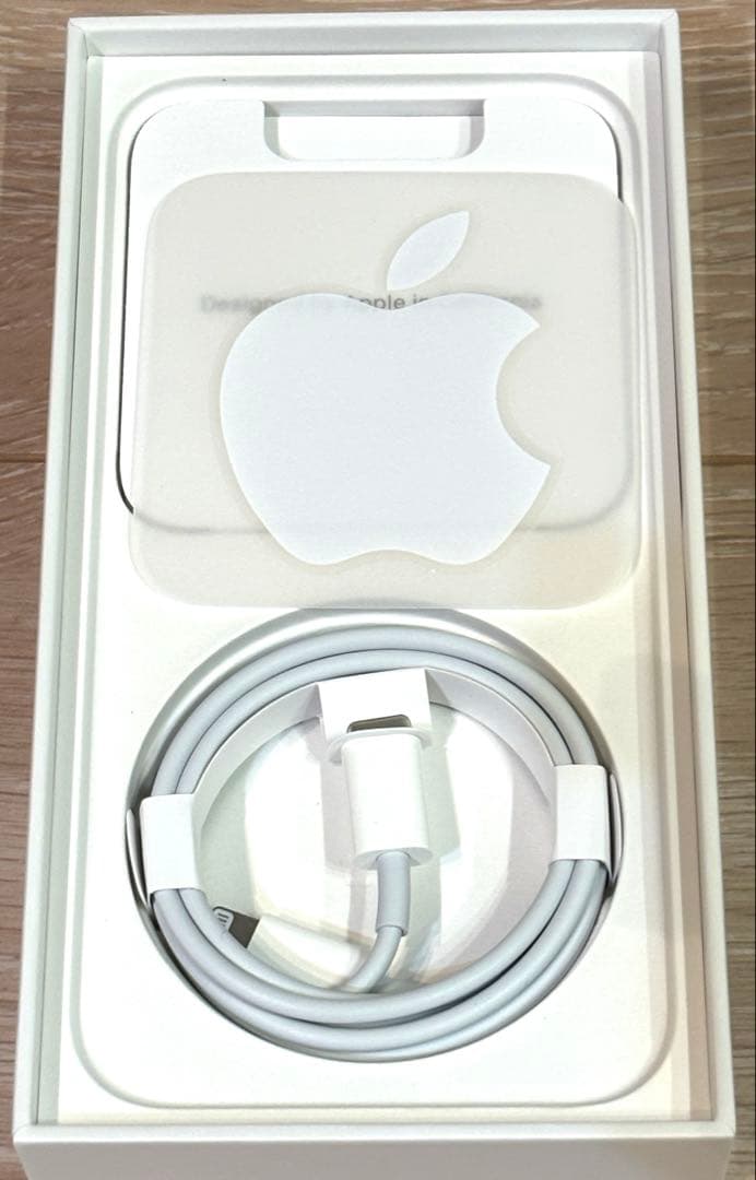 【即日発送】美品iPhone13 グリーン256GB SIMフリー 付属品新品