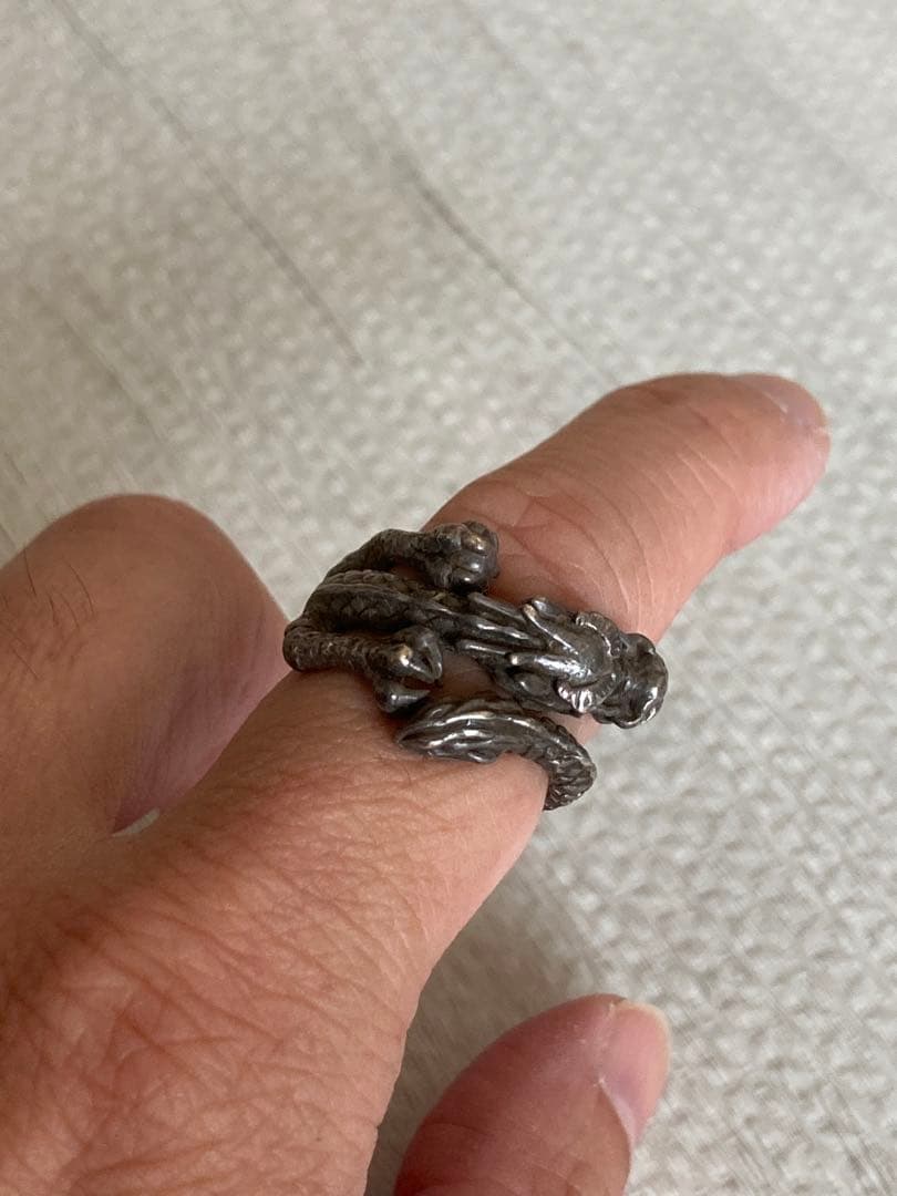 龍の指輪