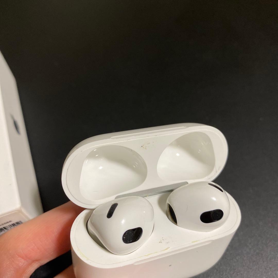 AirPods （第3世代）本体 ホワイト 充電ケース付き