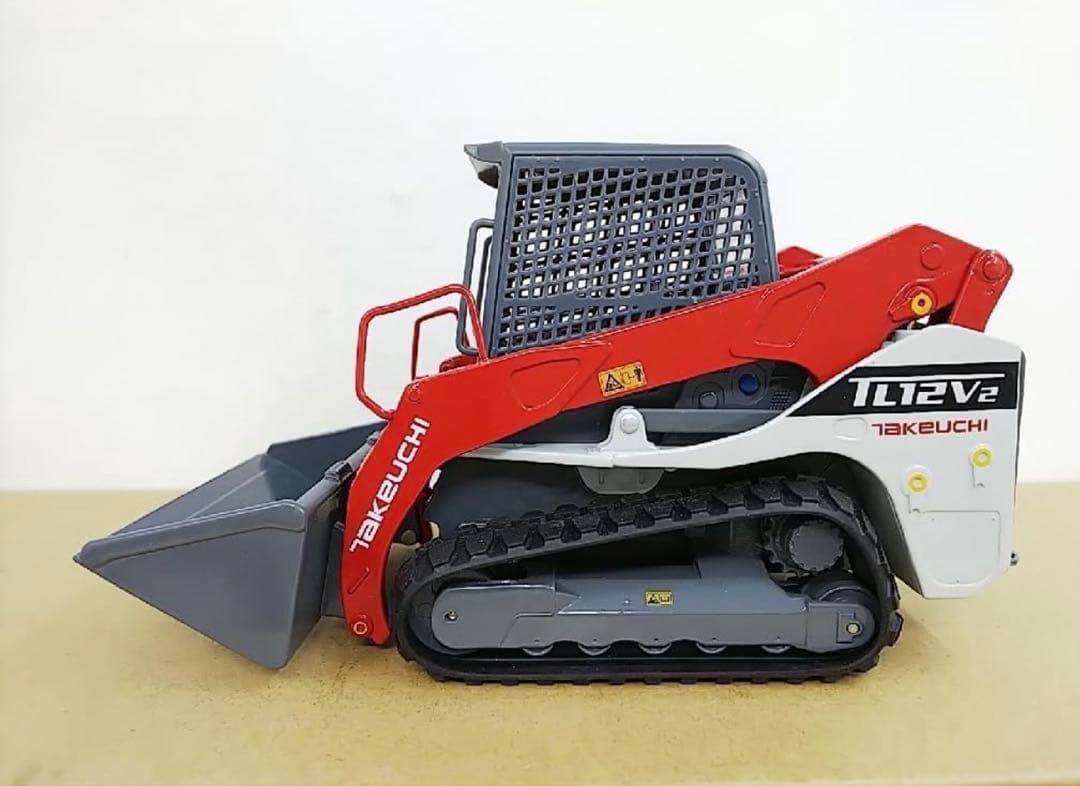 TAKEUCHI TL12V2 ミニカー 赤/灰色1/24
