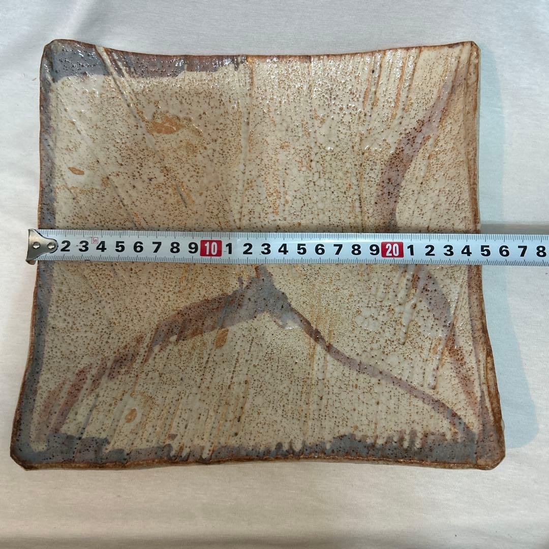 タ*ん様 岡部嶺男　絵志野　八寸　共箱