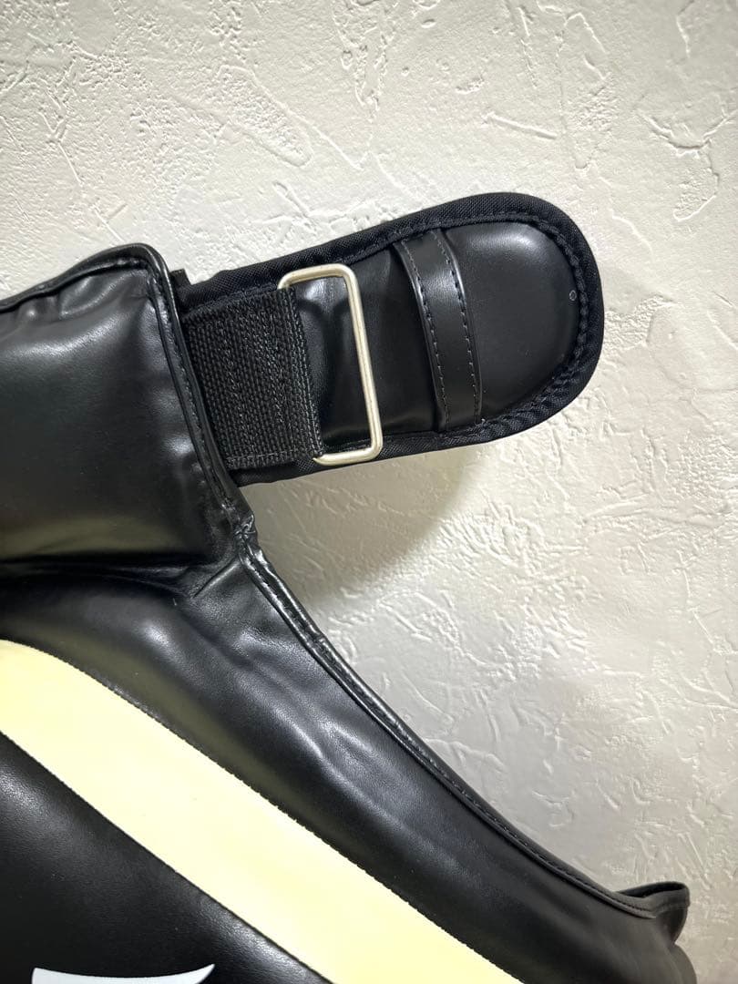 Fairtex ローミット ブラック/ホワイト