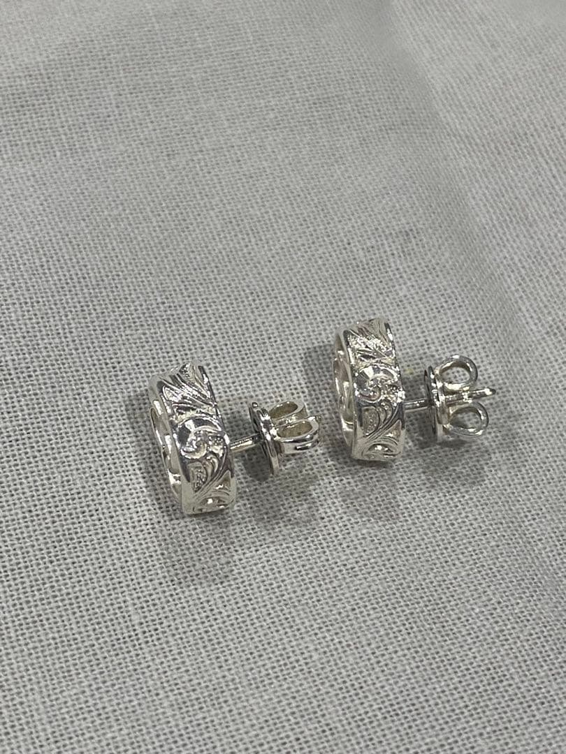 GUCCI ピアス　両耳　ダブルG