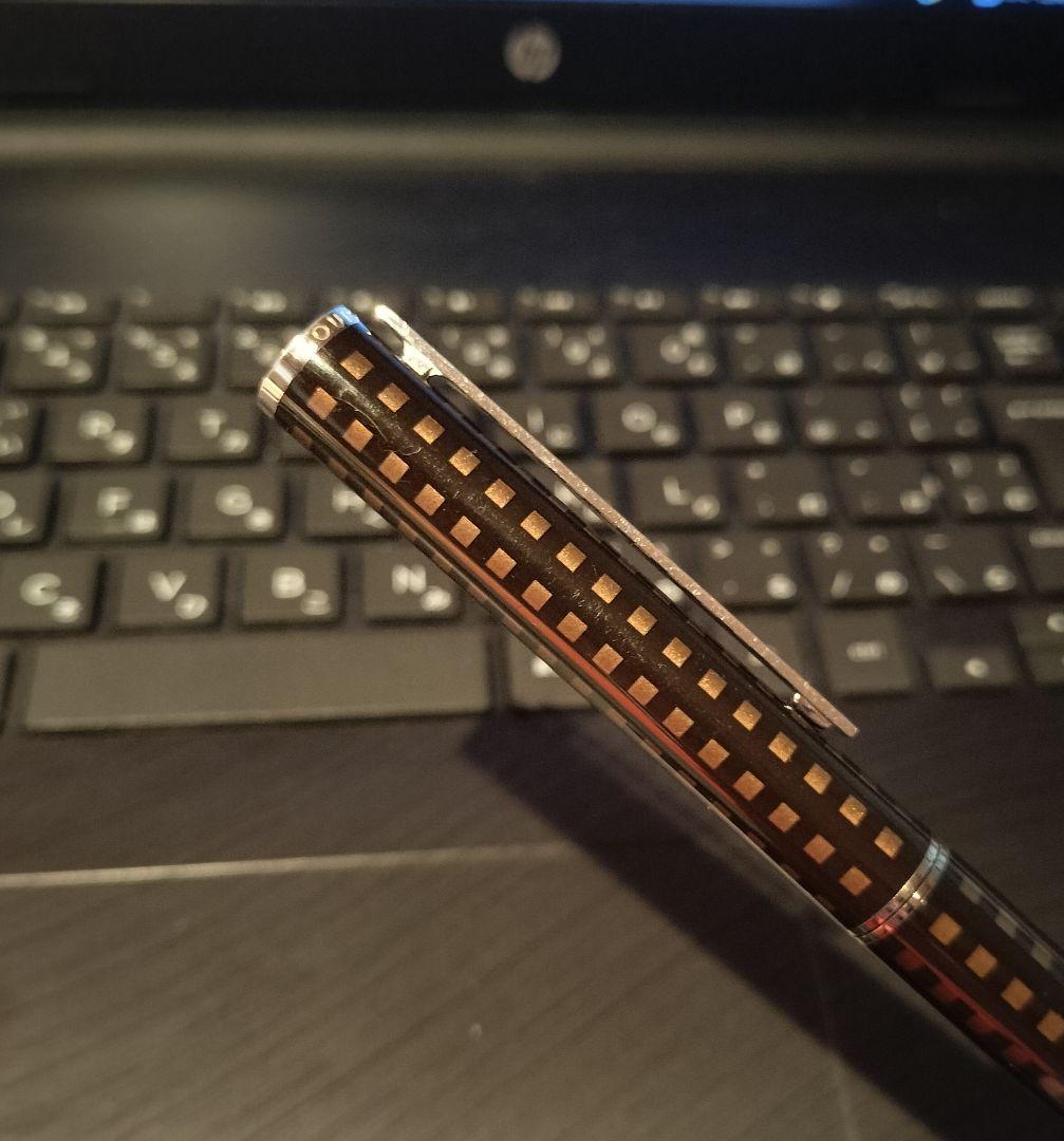 美品　ルイヴィトン　キャップ式ボールペン　ジェットラックダミエ　ローラーボール