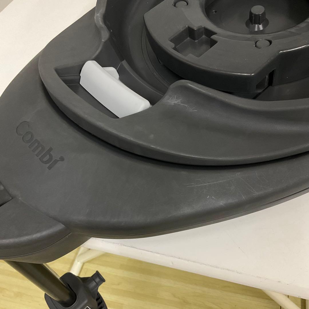 コンビ THE S ISOFIX のせかえベース 新品ISOFIXキャップ付