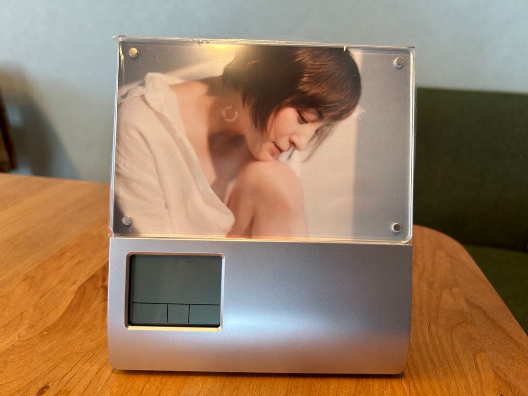 広末涼子 生ボイス入り目覚まし時計(直筆メッセージ・サイン付き)