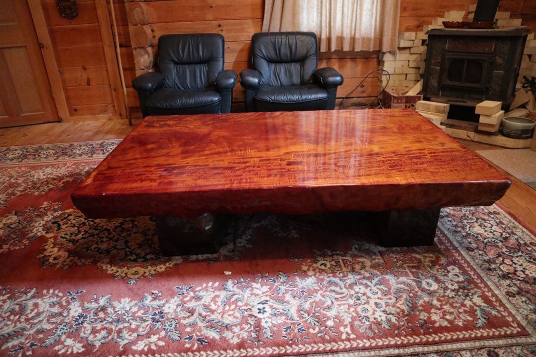 希少材質一枚板　ブラジル花梨か栃