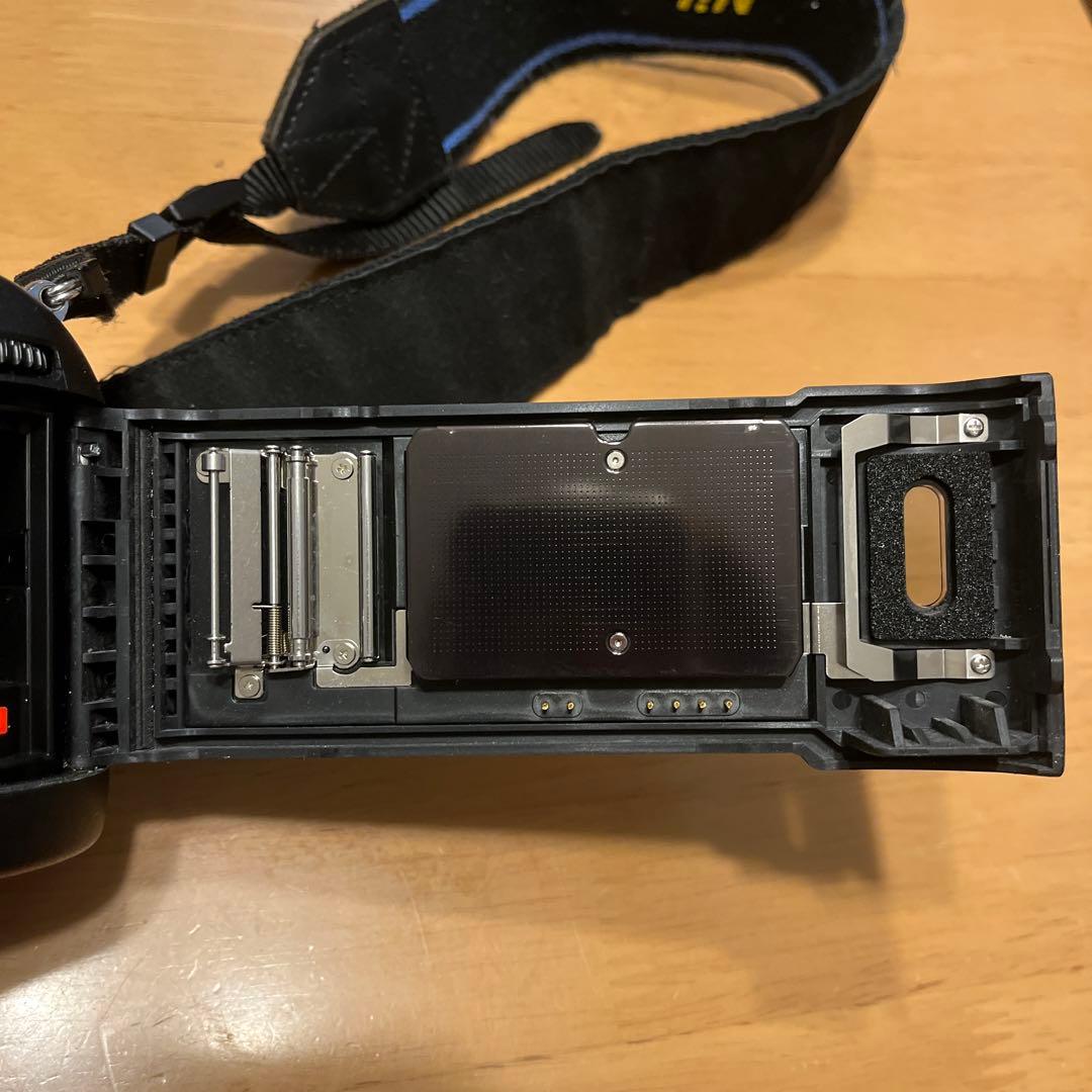 NIKON F100 フィルムカメラ　ジャンク品！