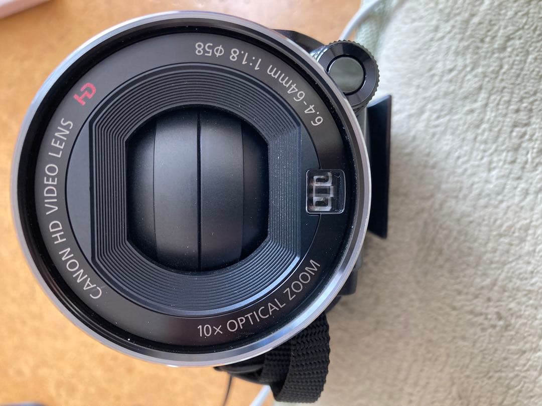 d*9様 Canon IVIS HF S21 ビデオカメラ 本体