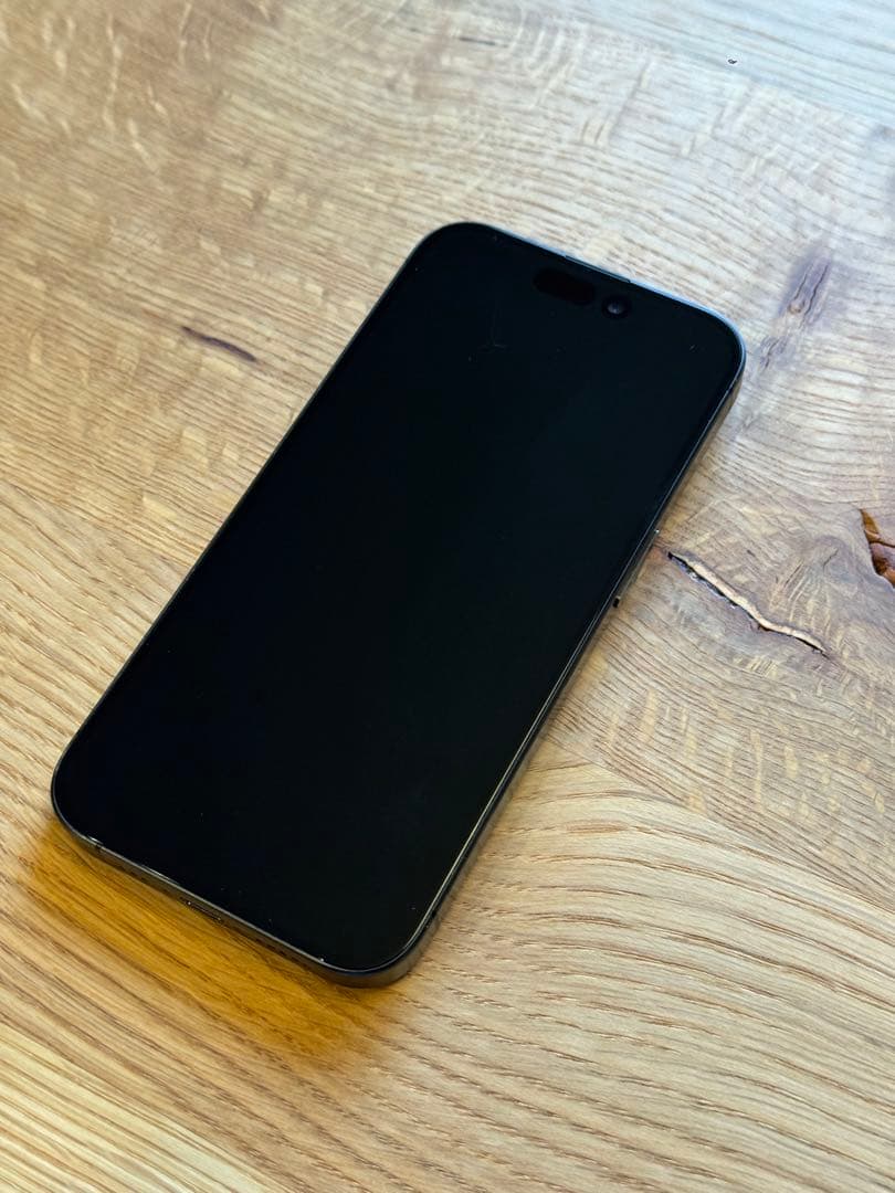 【美品】iPhone 15 Pro 256GB ブラック SIMフリー