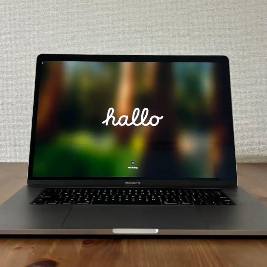 Apple MacBook Pro 15インチ 2018 USキーボード　箱付き