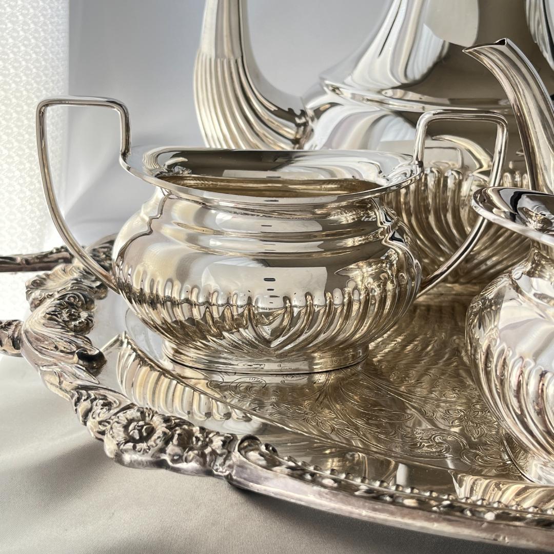 【英国】 ハーフリブのティーサービス 4点 ティーポット　コーヒーポット