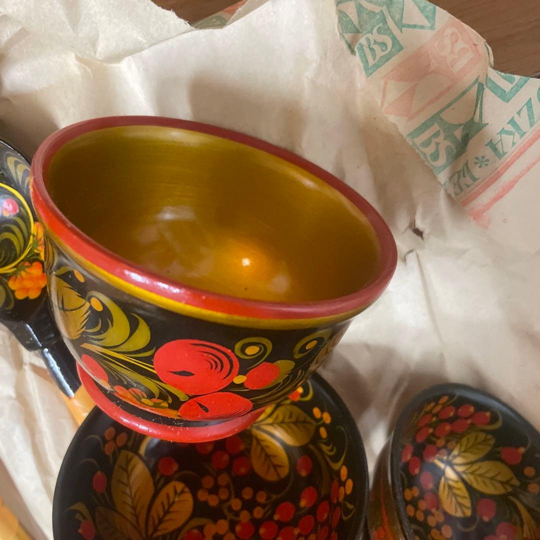 ロシア　ホフロマ塗り　工芸品　アンティーク　小物入れ