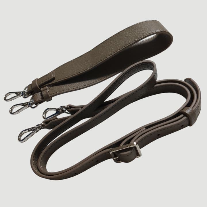 未使用品 nouer ヌエール ボトムエンボスロゴバッグ ショルダーバッグ