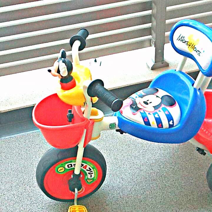 大人気☆ディズニー三輪車（ミッキーマウス）