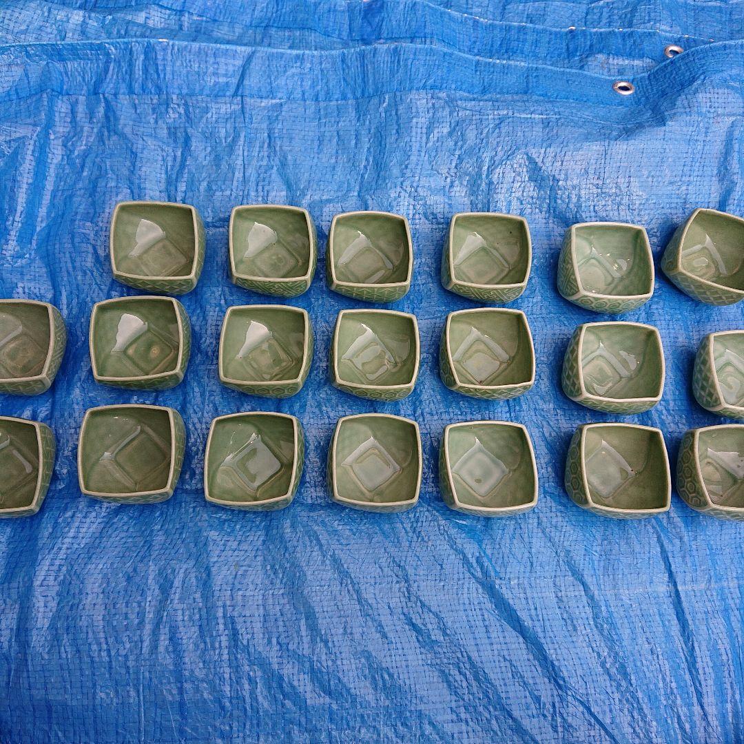 20セット、とレトロ青磁、湯呑みセット