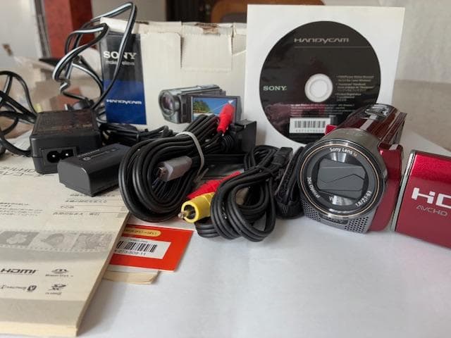 SONY Handycam　HDR−CX180 ビデオカメラ 赤　動作OK