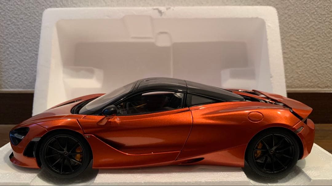 1/18 McLaren マクラーレン 720S オレンジメタリック