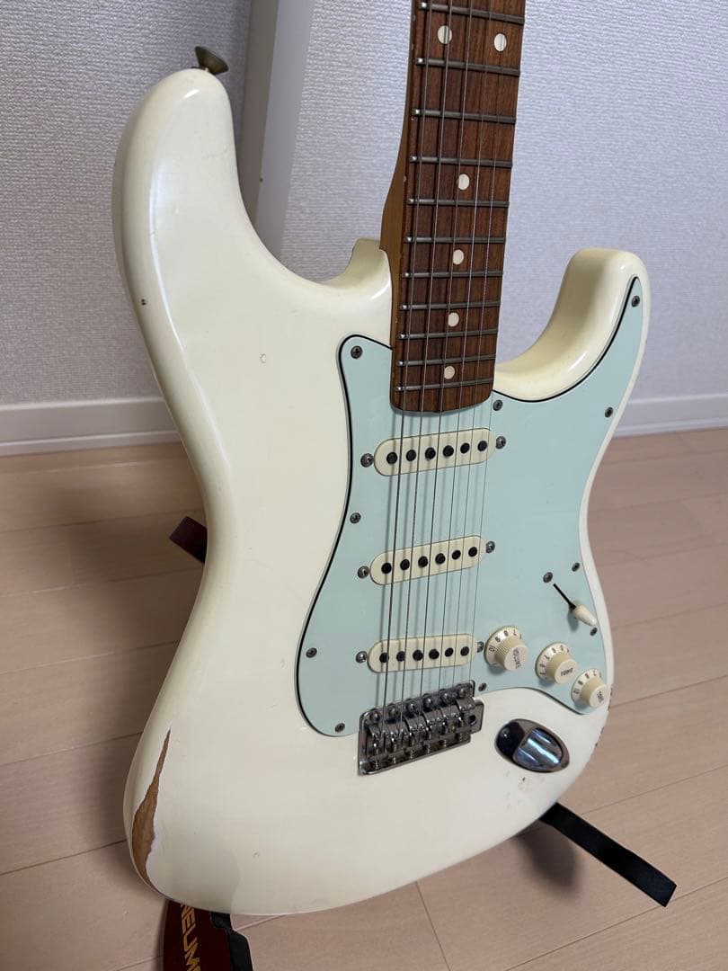 Fenderフェンダー Road Worn Stratocaster