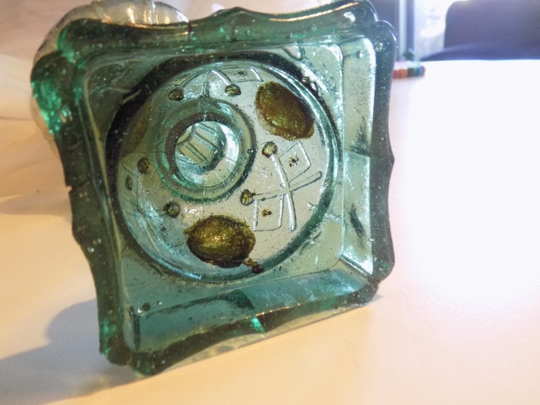 大珍品　日の丸と満州国旗があしらわれた古い灯油ランプ