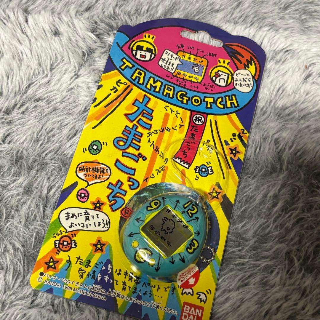 BANDAI 初代Tamagotchi 青 時計柄　1996年　当時物　レア