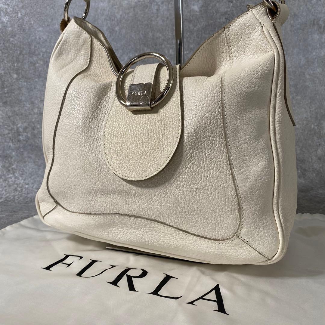 新品　FURLA フルラ　ワンショルダーバッグ　ホーボー　レザー　アイボリー