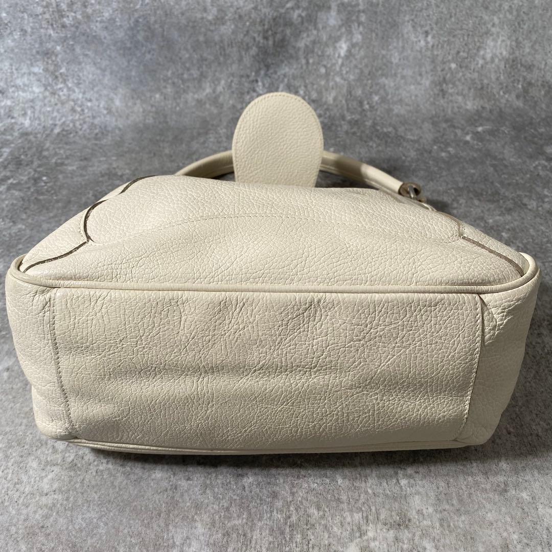 新品　FURLA フルラ　ワンショルダーバッグ　ホーボー　レザー　アイボリー