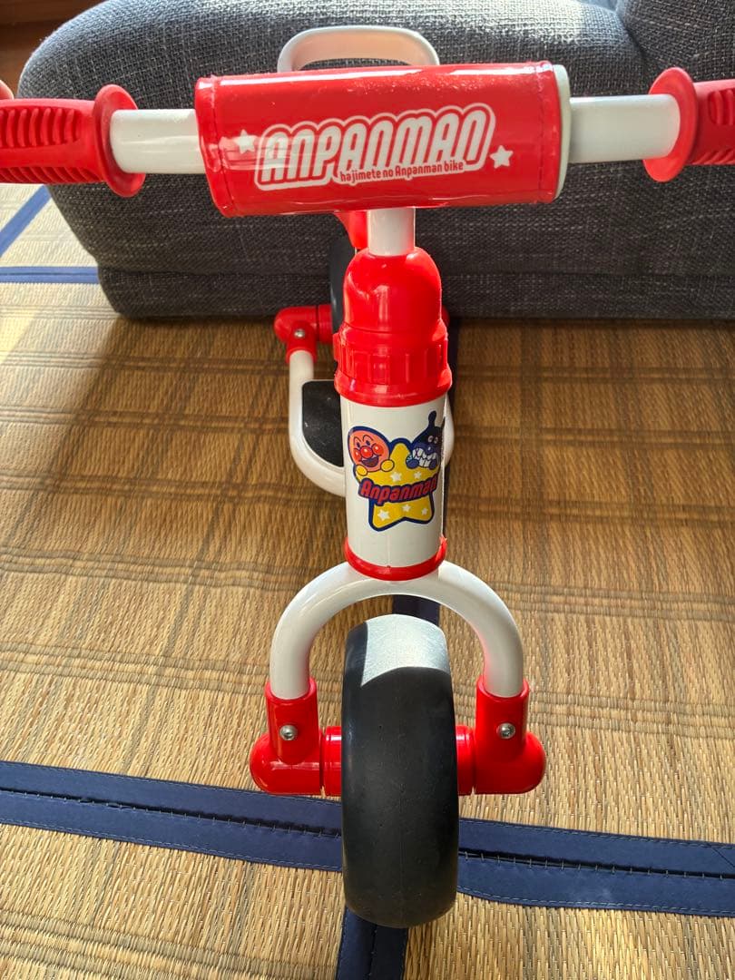 な*ち様 アンパンマン二輪車+ヘルメット