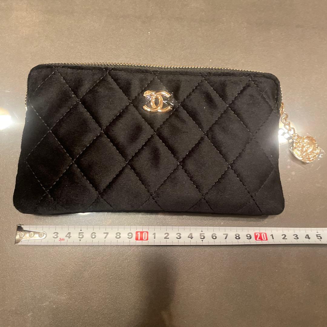 新品未使用　CHANEL ブラック ノベルティ　ポーチ　限定　非売品　シャネル