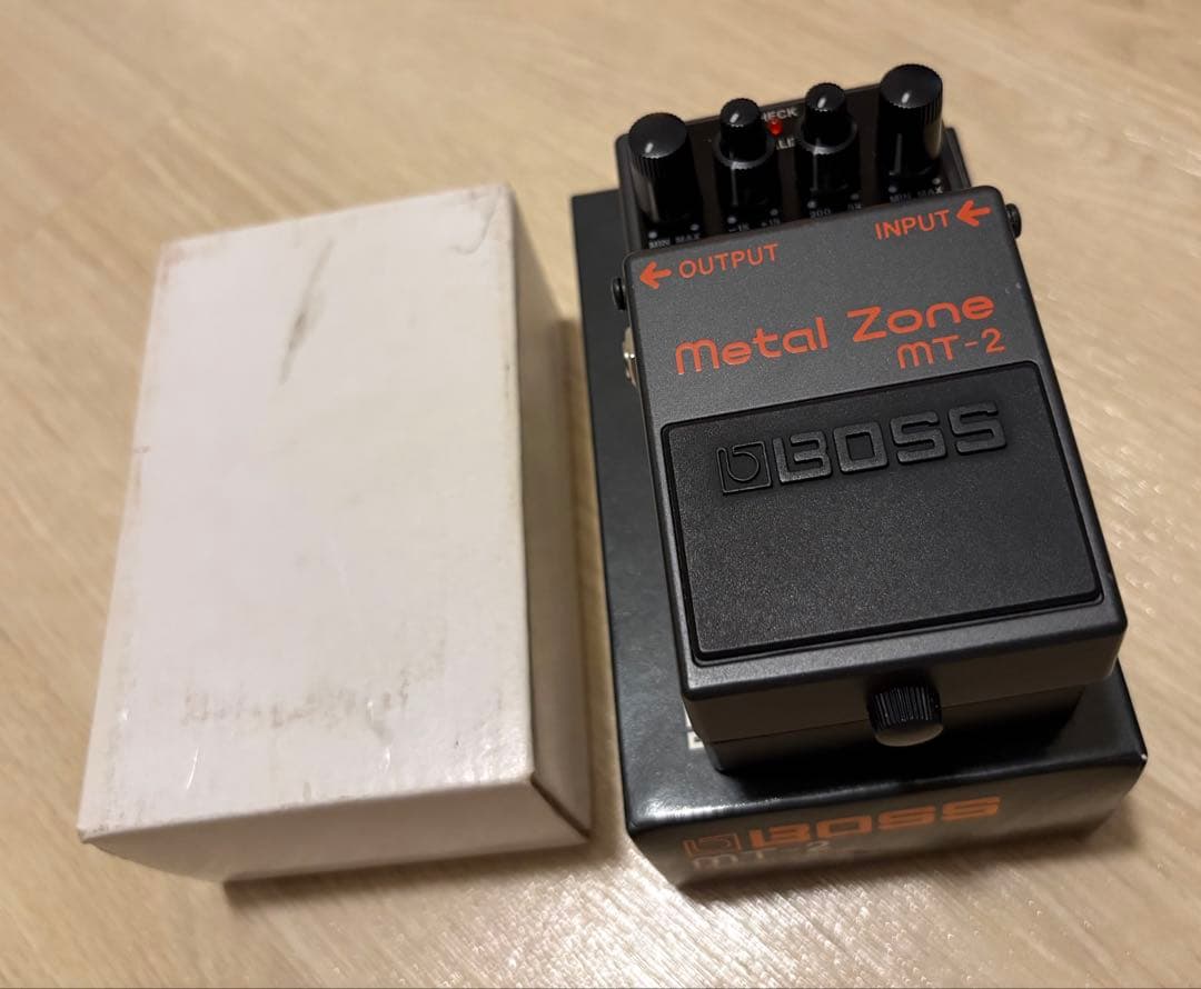 BOSS MT-2 l Zone エフェクター