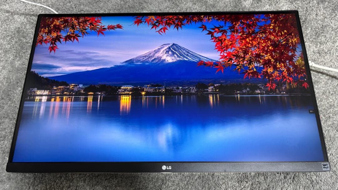 LG ディスプレイ 27UP600-W 27インチ / 4K / IPS非光沢