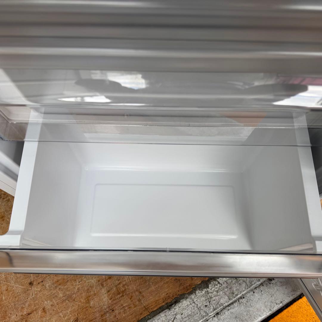 C7413★2023年製美品★ハイアール　冷蔵庫　大型　ホワイト　一人暮らし