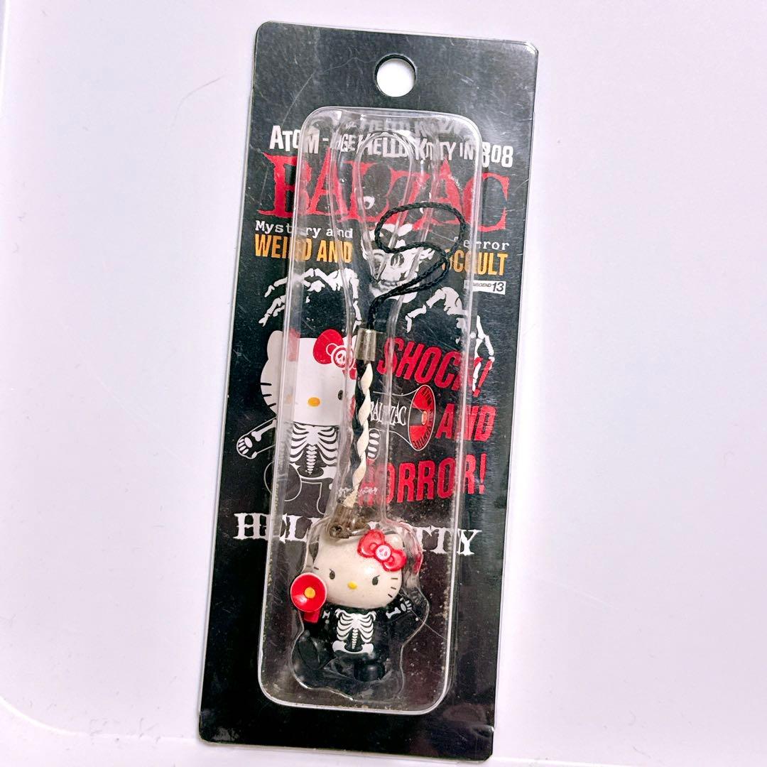 サンリオ　バルザック×ハローキティー　コラボ　ストラップ　根付け　ご当地キティ