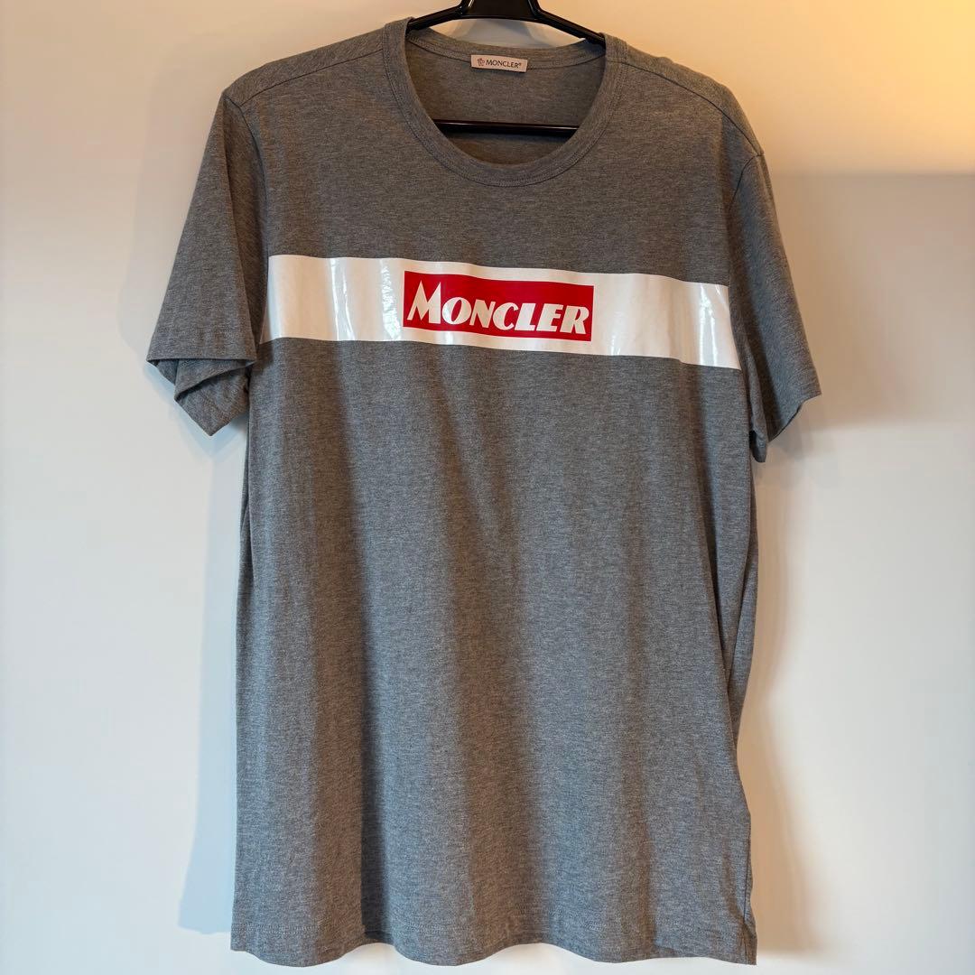 Moncler グレー Tシャツ